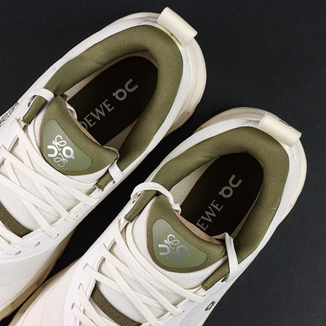 On CloudTec Phase Men's Running Shoes Undyed | Evergreen 3MD30121175 | White Olive Green Cushioned Road Trainers Sneakers