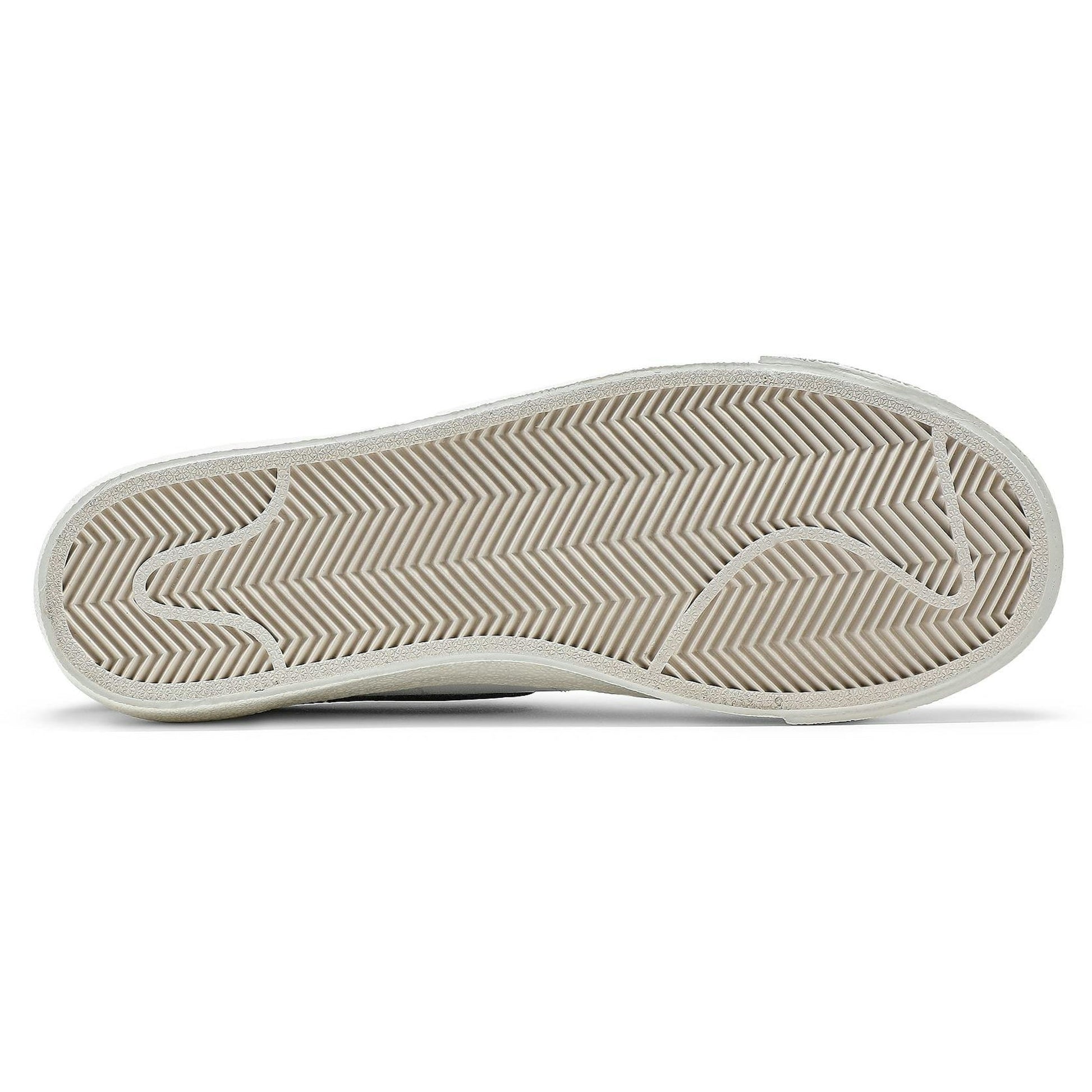( Women ) Nike Blazer Low ’77 ‘White Black’ DC4769-102