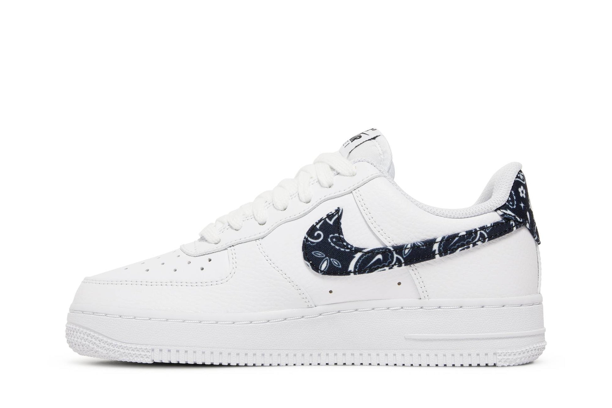 ( Women ) Nike Air Force 1 Low ’07 Essential ‘Black Paisley’ DH4406-101