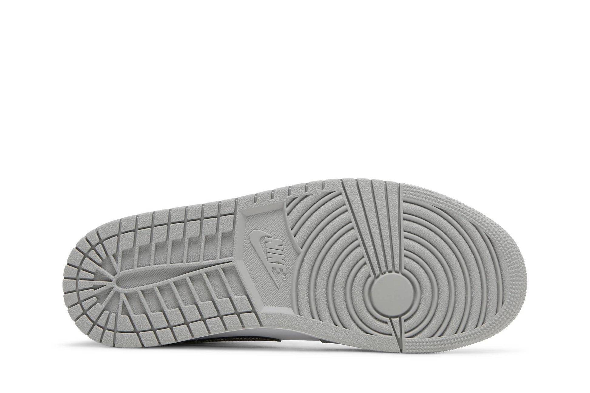 Air Jordan 1 Mid ‘Light Smoke Grey’ 554724-078