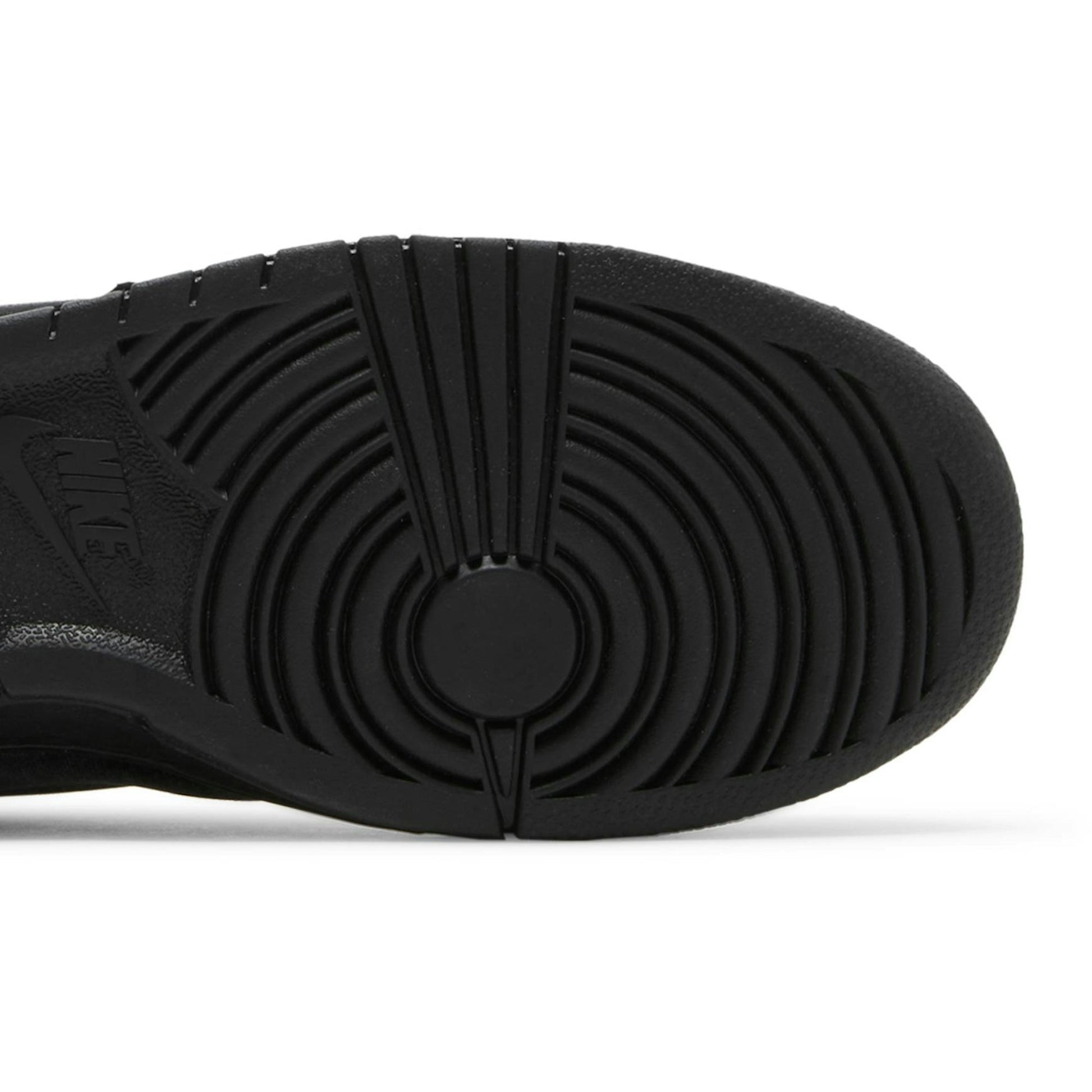 Dover Street Market X Nike Dunk Low ‘Triple Black’ DH2686-002