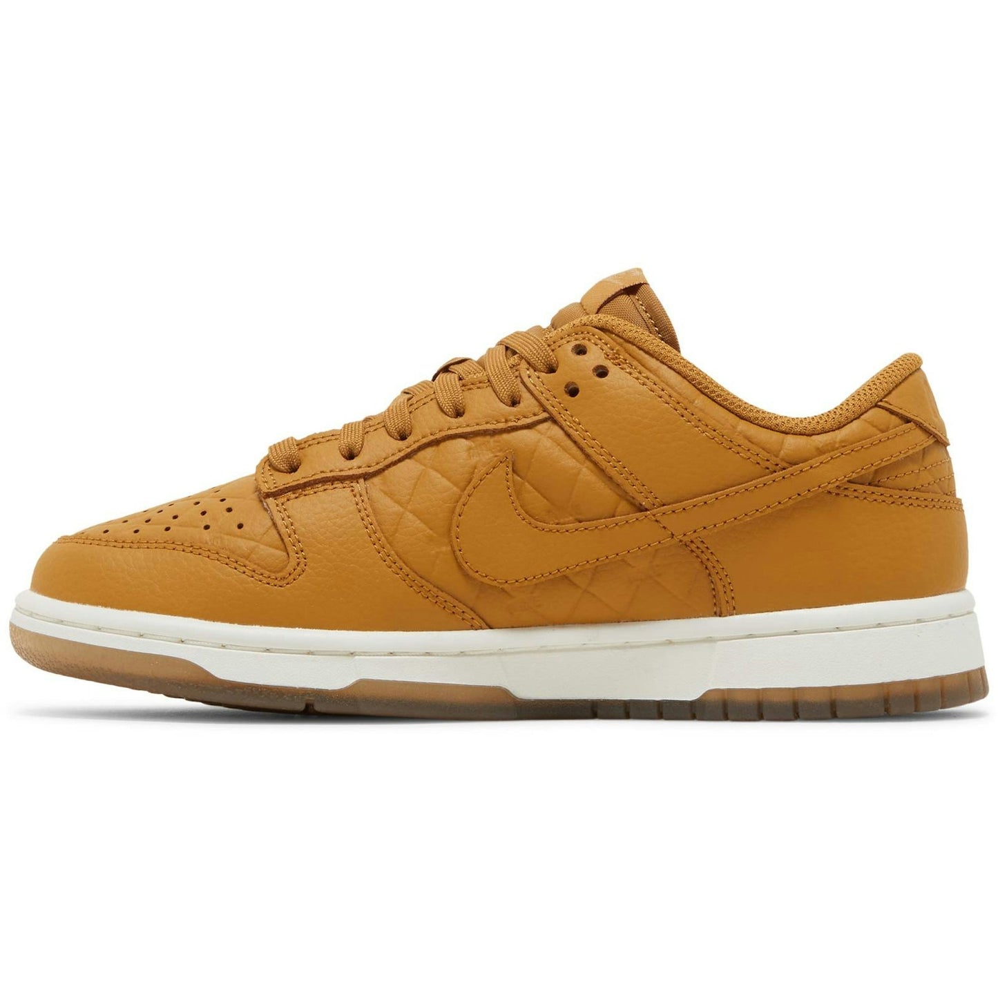 ( Women ) Nike Dunk Low ‘Quilted Wheat' ( Wmns ) DX3374-700