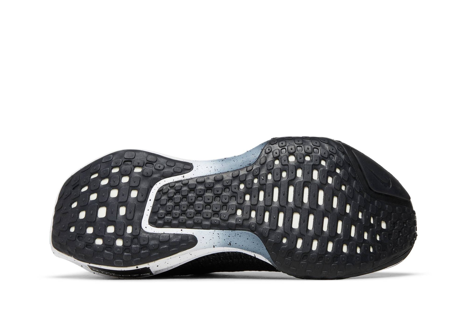 Nike ZoomX Invincible Run Flyknit 3 ‘Oreo’ DR2615-002