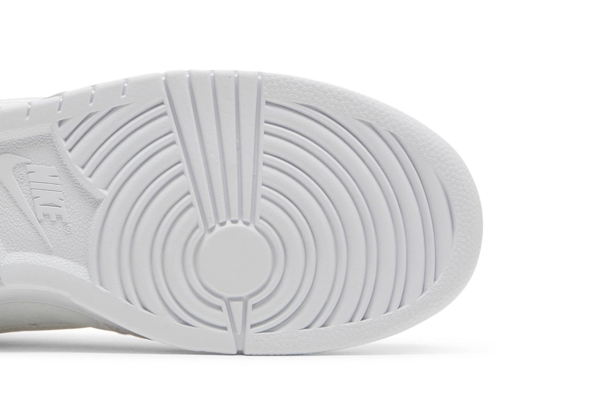 Dover Street Market X Nike Dunk Low ‘Triple White’ DH2686-100