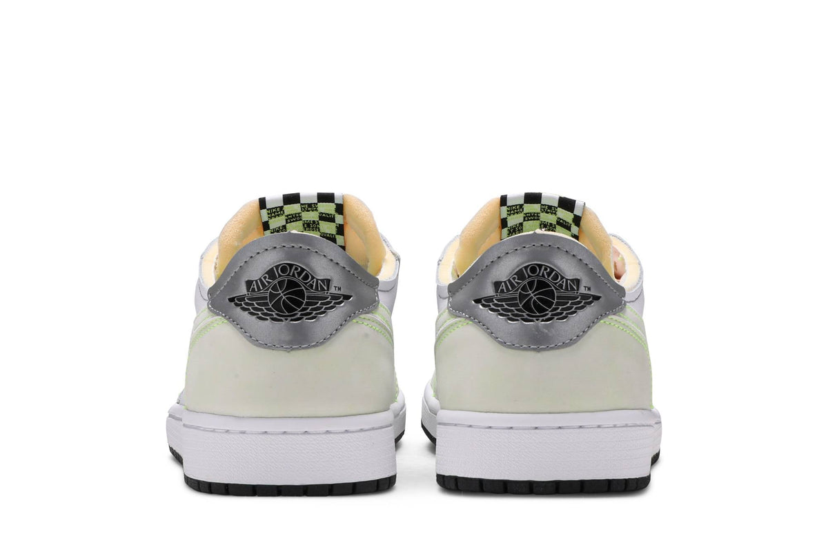 Air Jordan 1 Low OG 'Ghost Green' DM7837-103