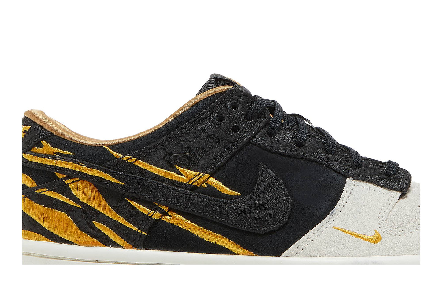 ( Grade School ) Nike Dunk Low ‘Year Of The Tiger’ DQ5351-001