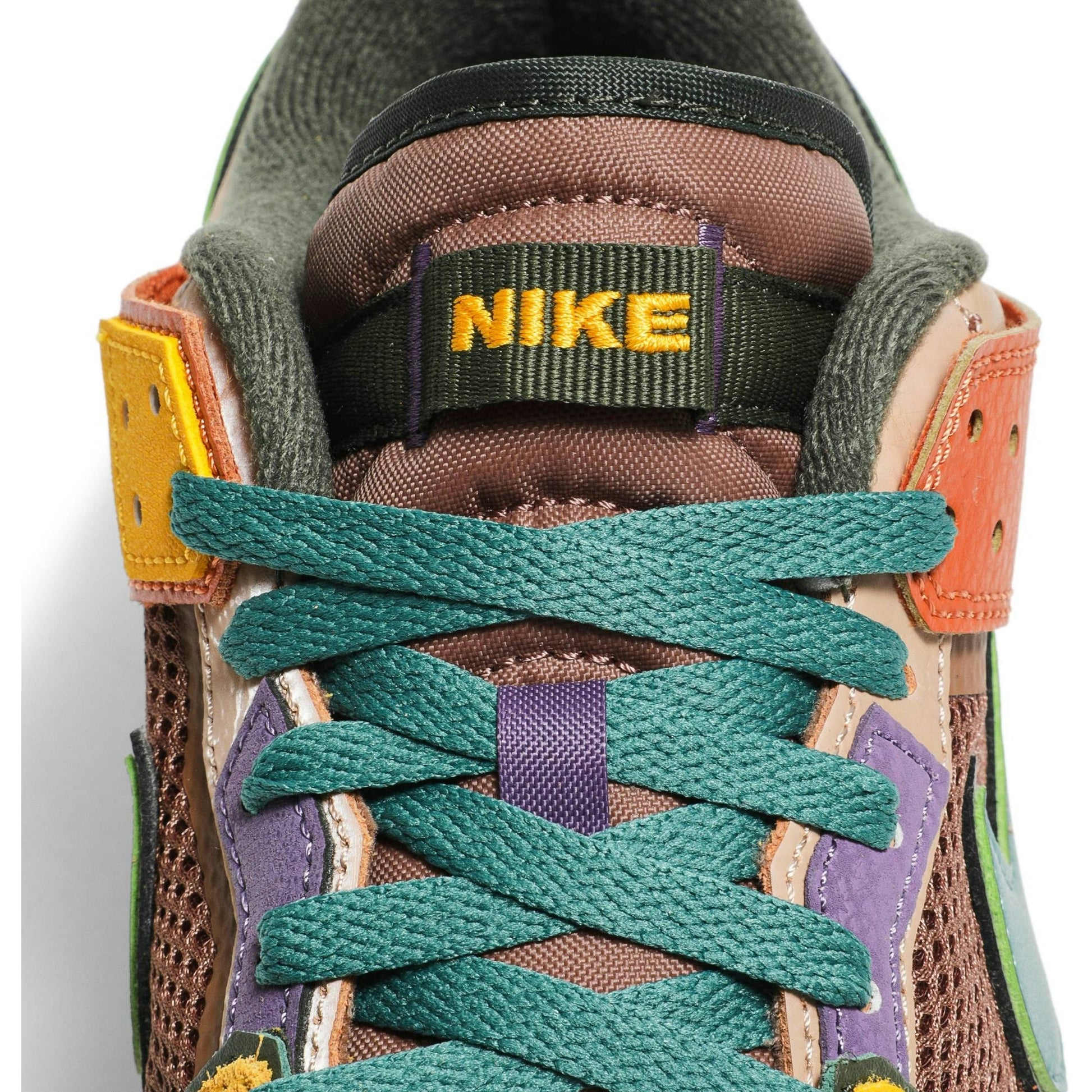 Nike Dunk Low Scrap ‘Archeo Brown’ DB0500-200