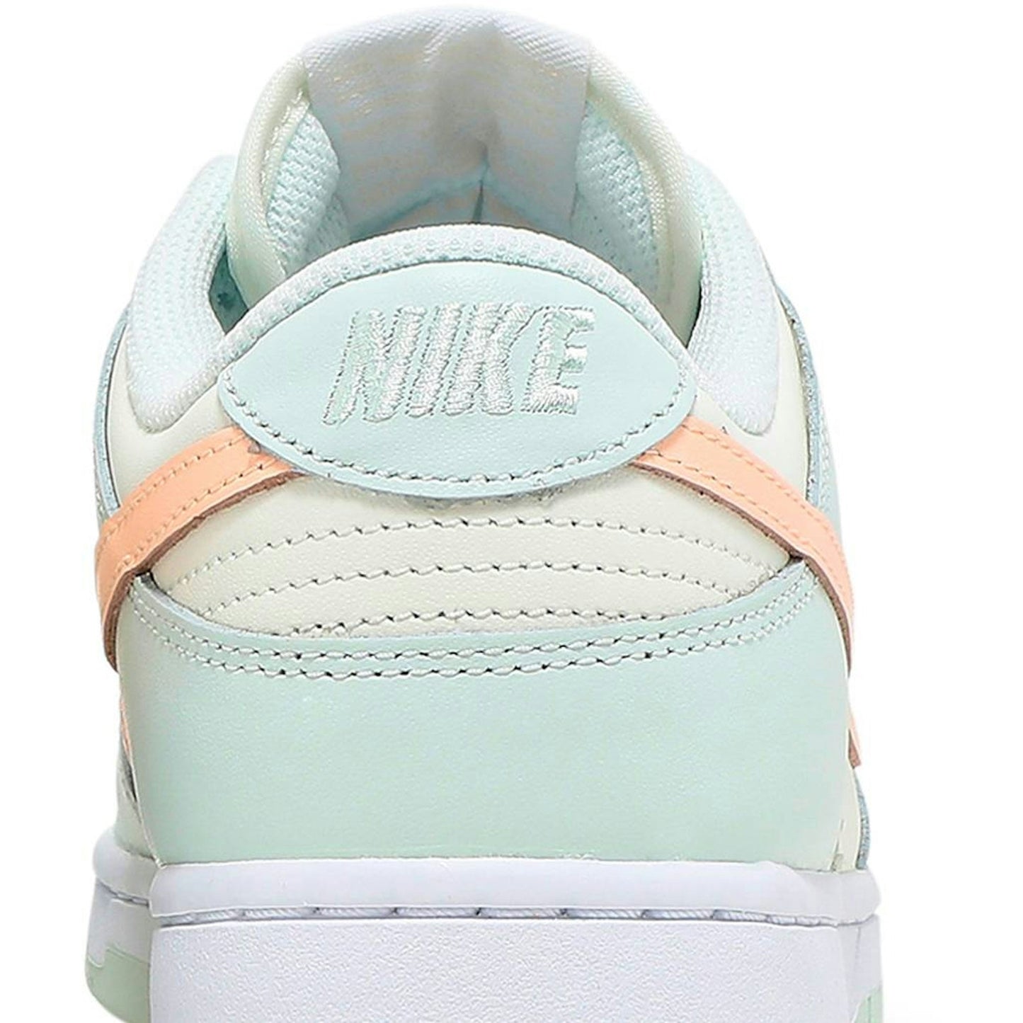 ( Women ) Nike Dunk Low ‘Barely Green’ DD1503-104