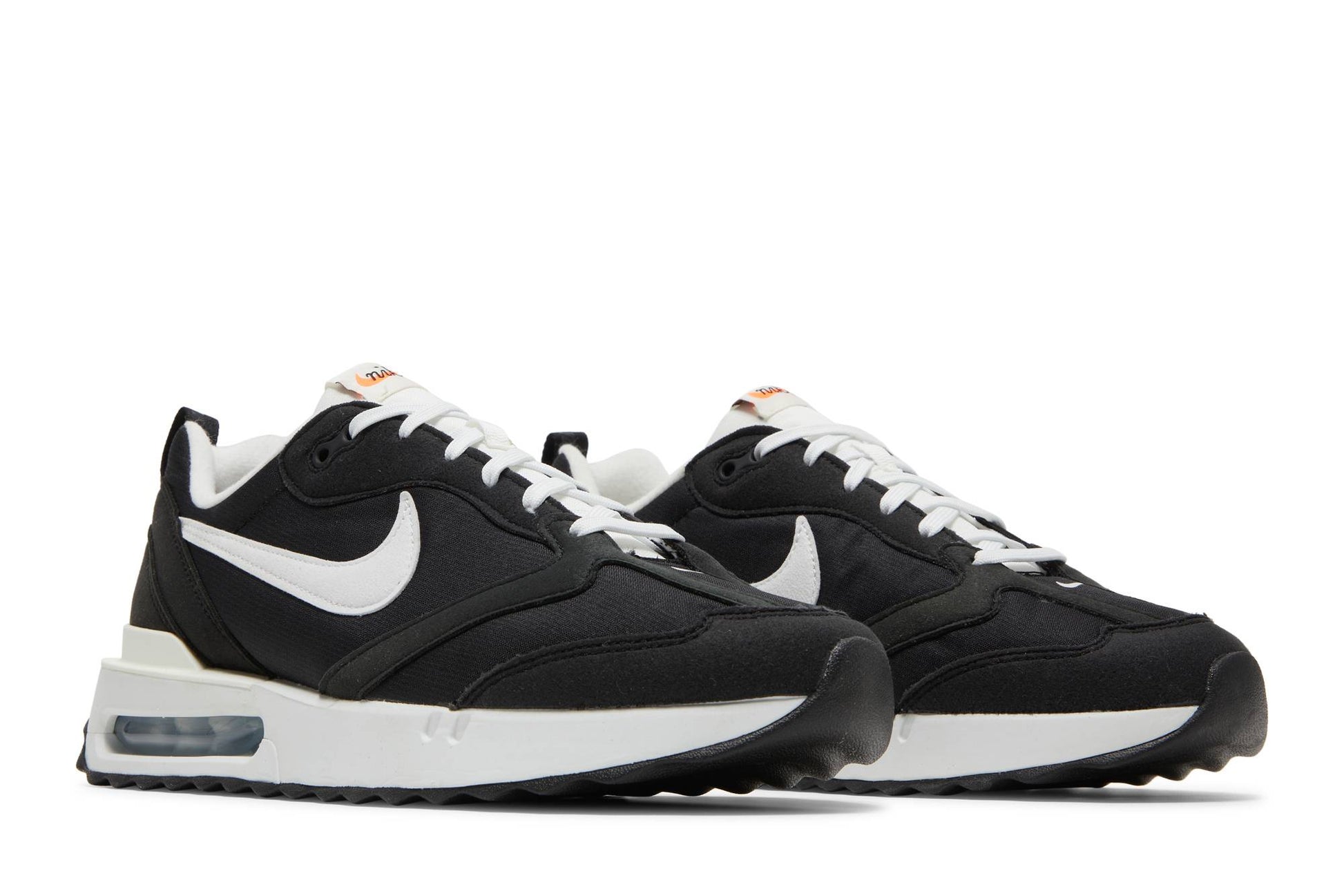 Nike Air Max Dawn ‘Black White’ DJ3624-001