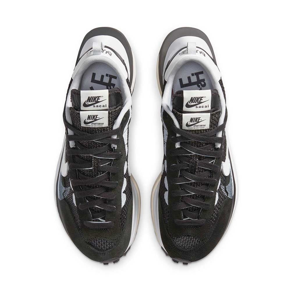 Sacai X Nike Vaporwaffle Black White