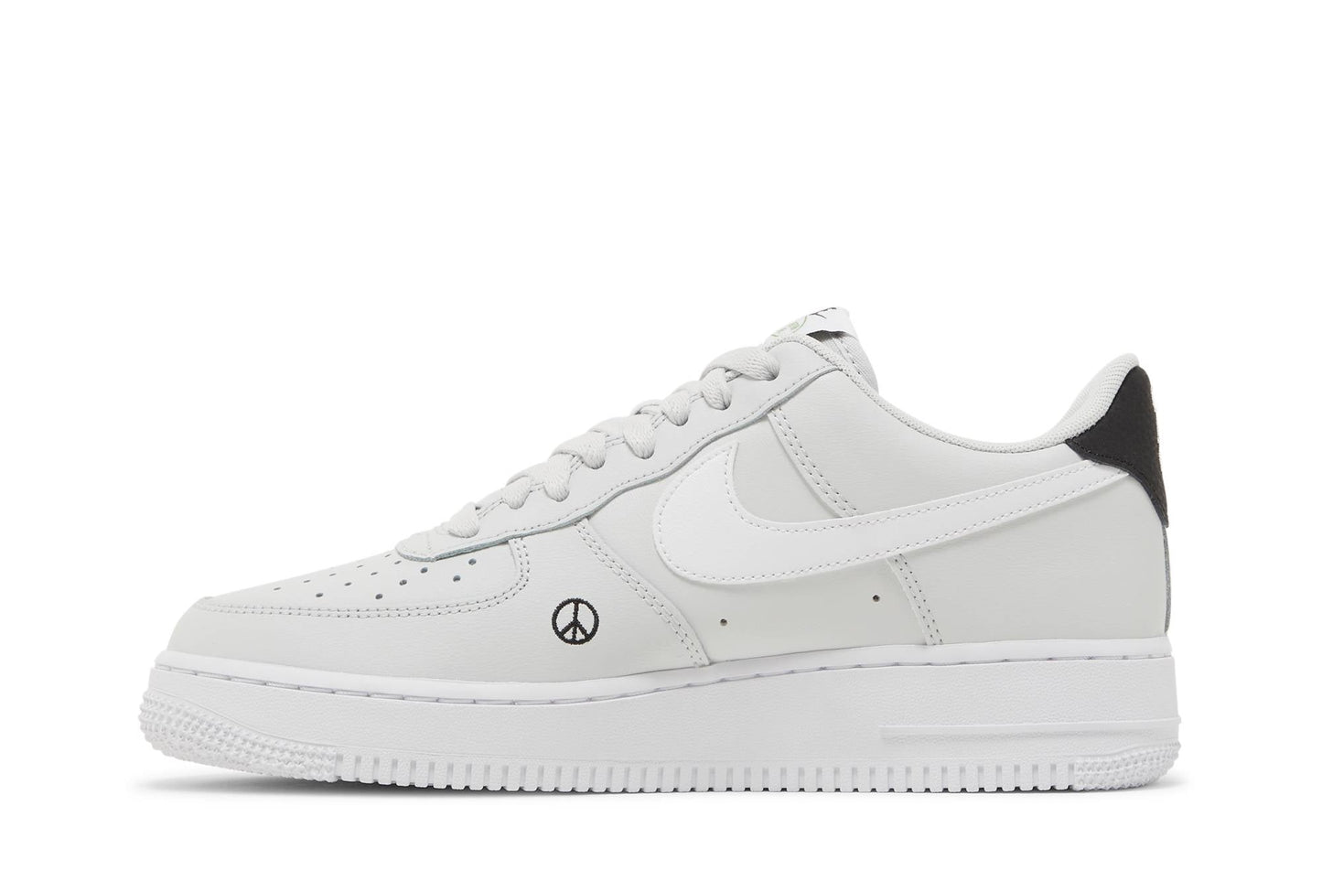 Nike Air Force 1 Low ‘Have A Nike Day Earth’ DM0118-001