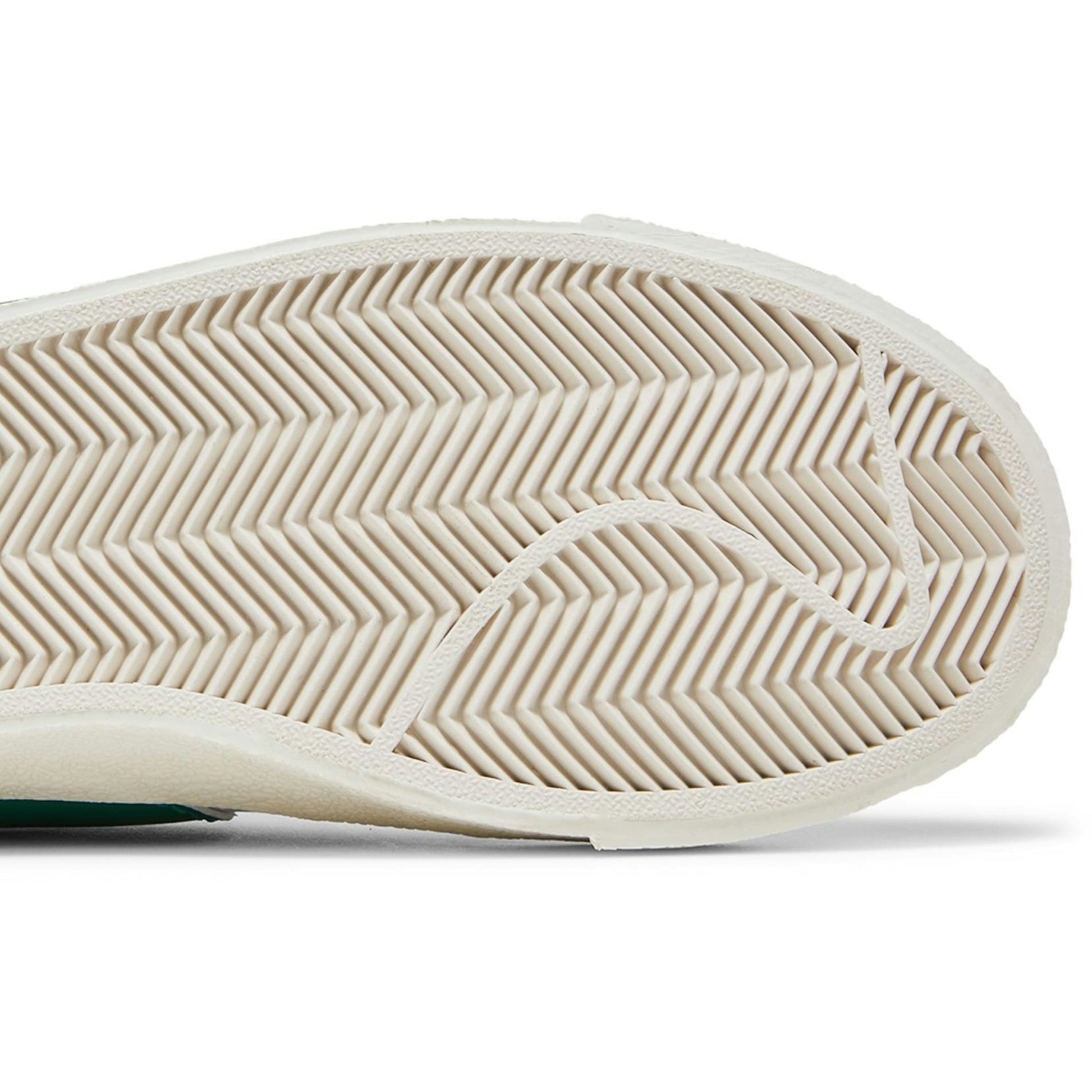 ( Women ) Nike Blazer Low Jumbo ‘Mismatch’ DQ1470-100