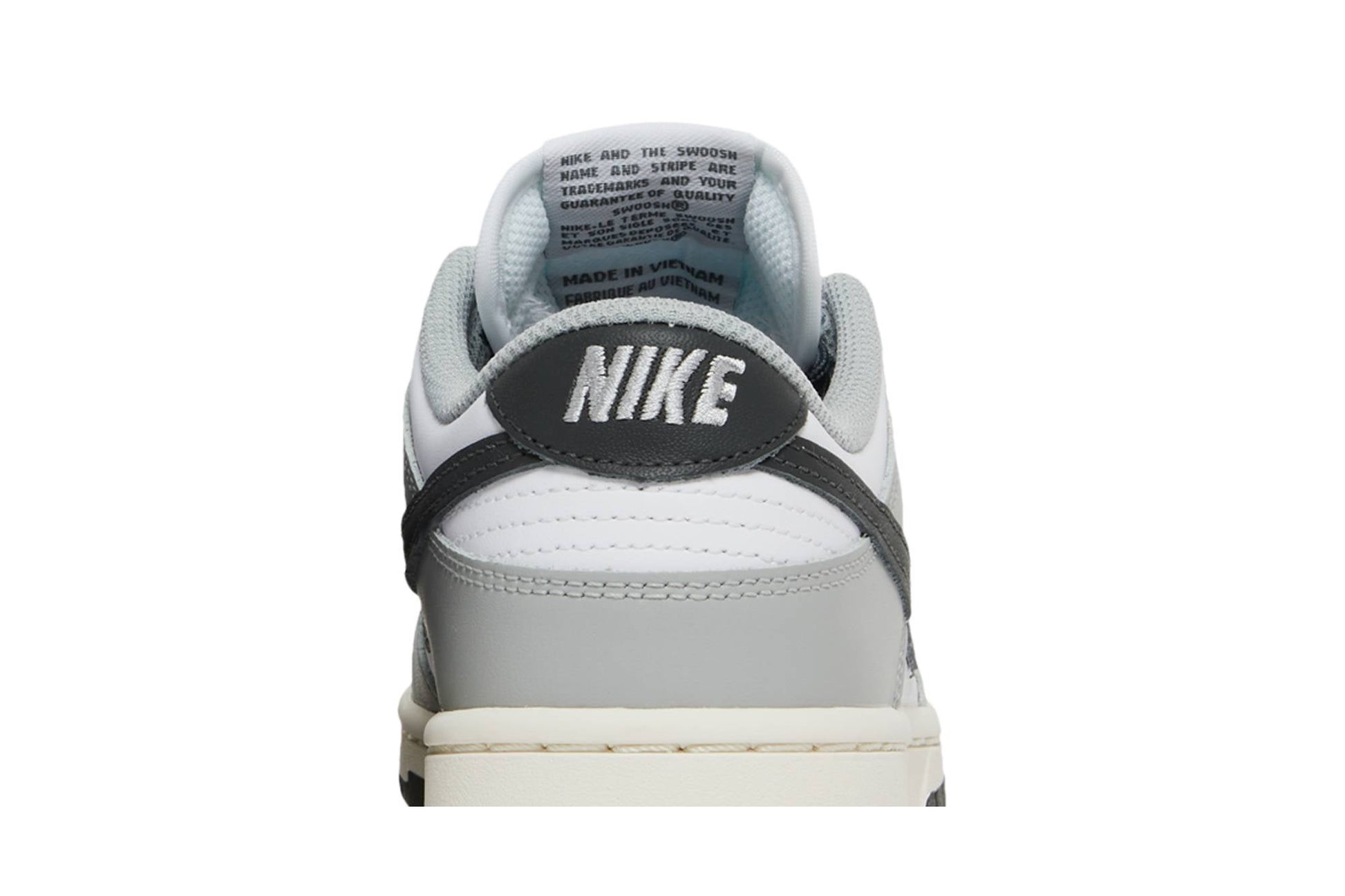 ( Women ) Nike Dunk Low ‘Light Smoke Grey’ DD1503-117
