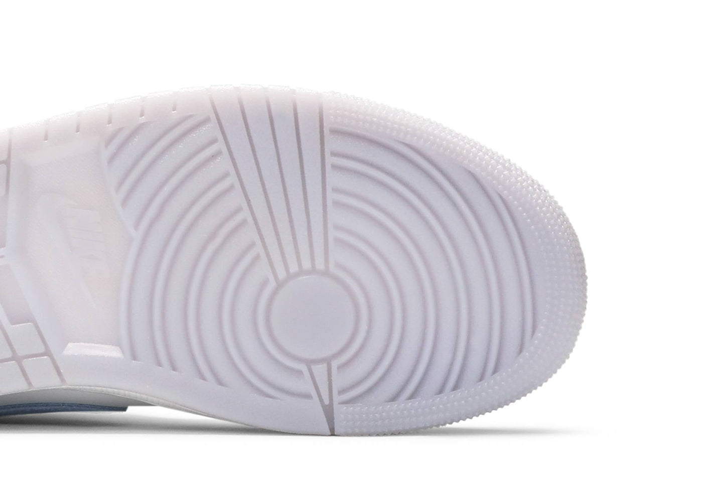 ( Women ) Air Jordan 1 Mid ‘Frosty’ BQ6472-105