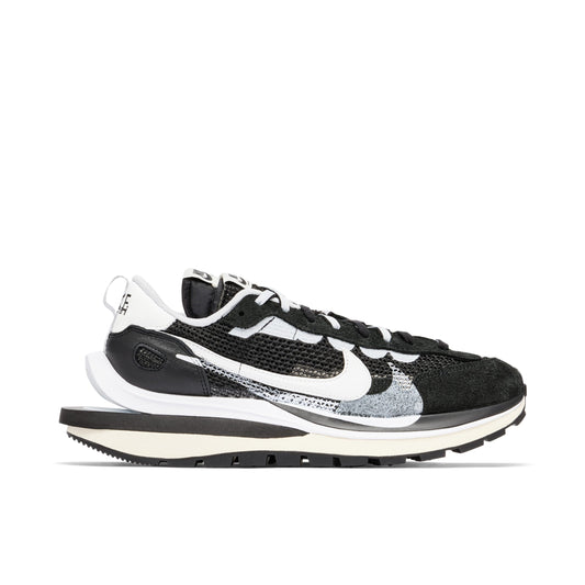 Sacai X Nike Vaporwaffle Black White