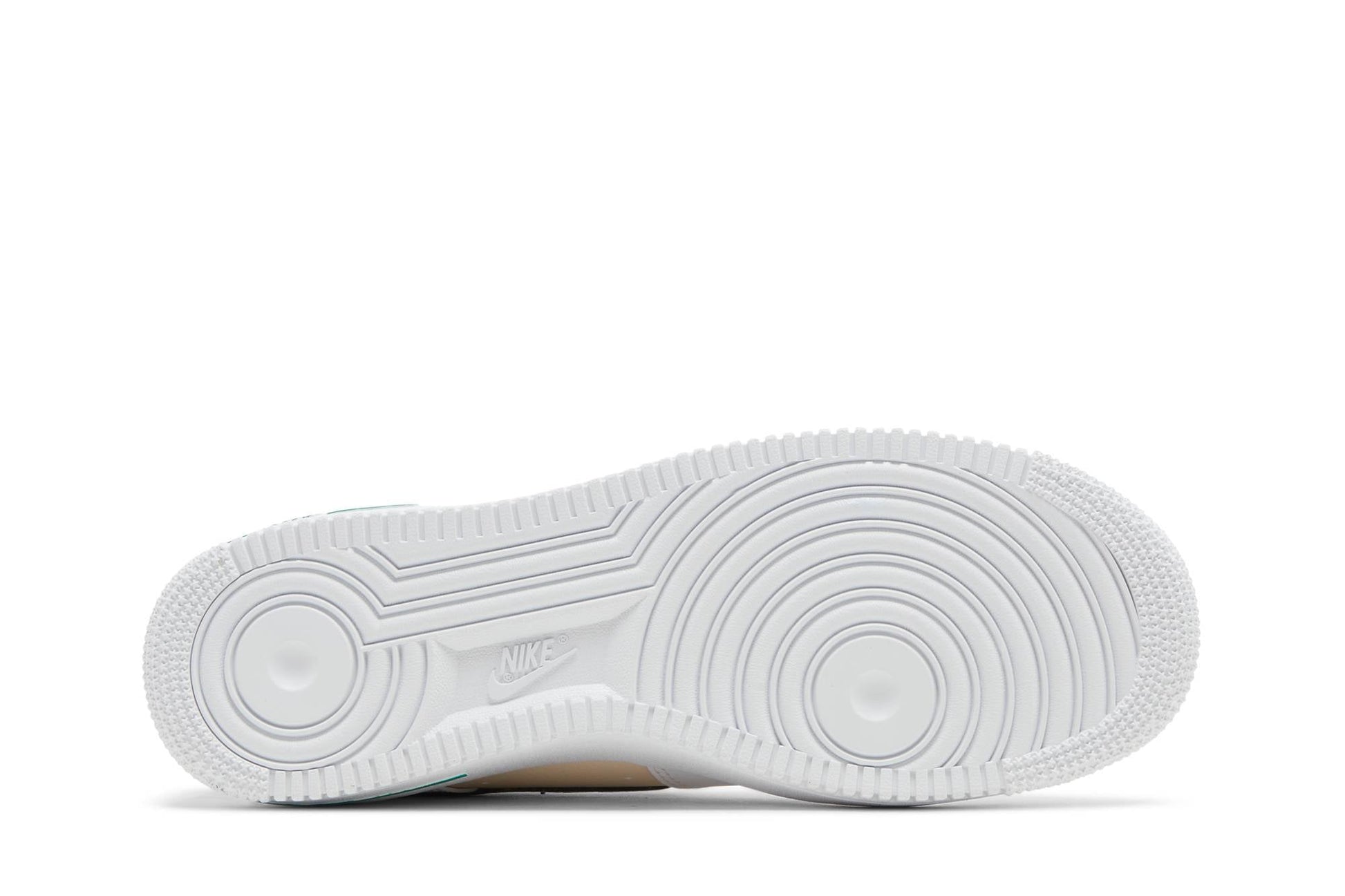 Nike Air Force 1 ’07 LV8 Low EMBz DM0109-100