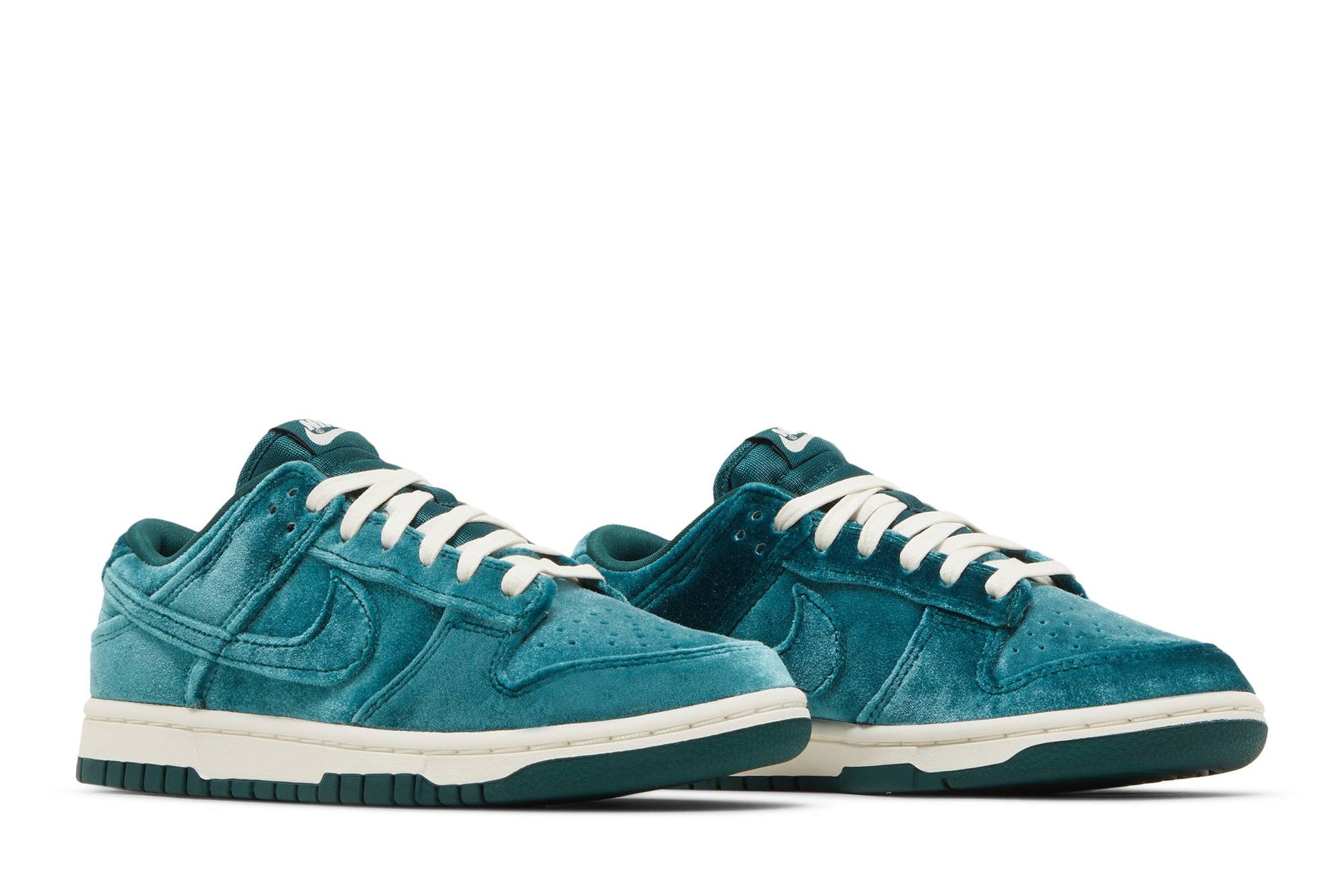 ( Women ) Nike Dunk Low ‘Green Velvet’ DZ5224-300