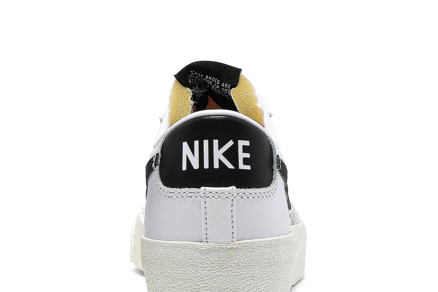 ( Women ) Nike Blazer Low ’77 ‘White Black’ DC4769-102