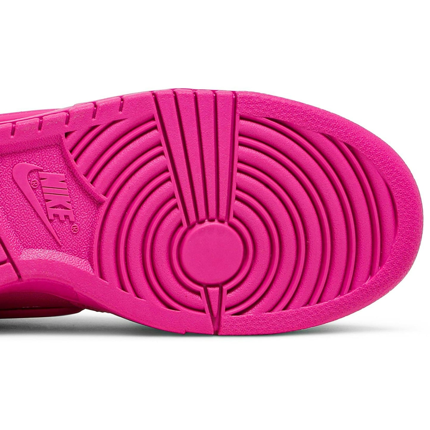 AMBUSH X Nike Dunk High ‘Cosmic Fuchsia’ CU7544-600