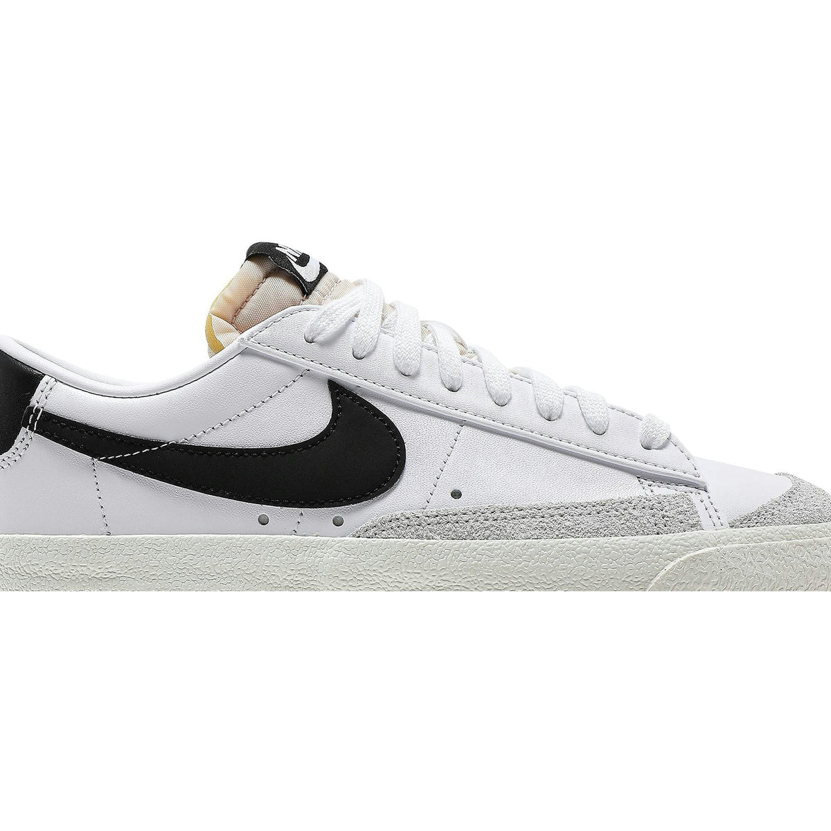 ( Women ) Nike Blazer Low '77 'White Black' DC4769-102