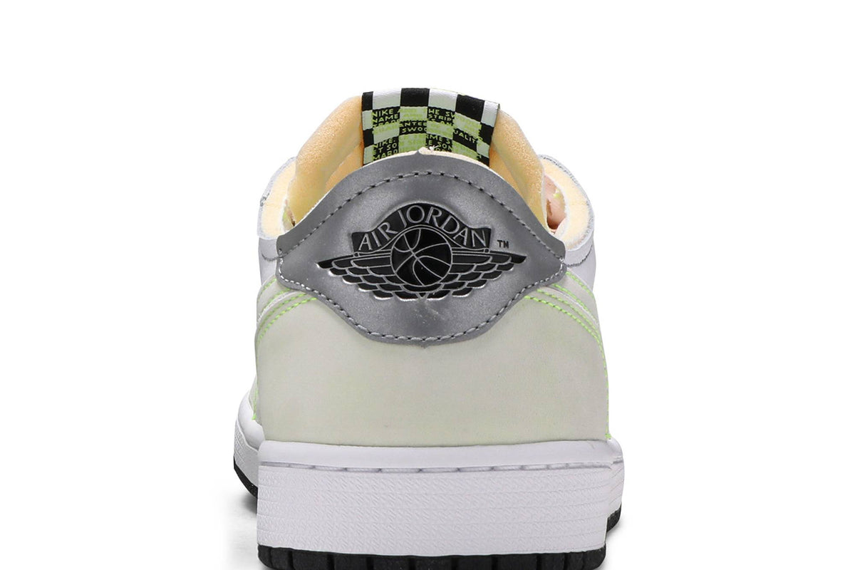 Air Jordan 1 Low OG 'Ghost Green' DM7837-103