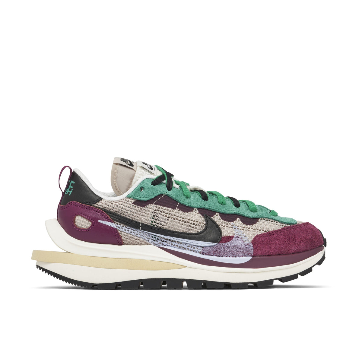 Sacai X Nike Vaporwaffle Red Green