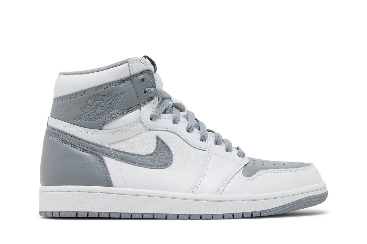 Air Jordan 1 High OG 'Stealth' 555088-037