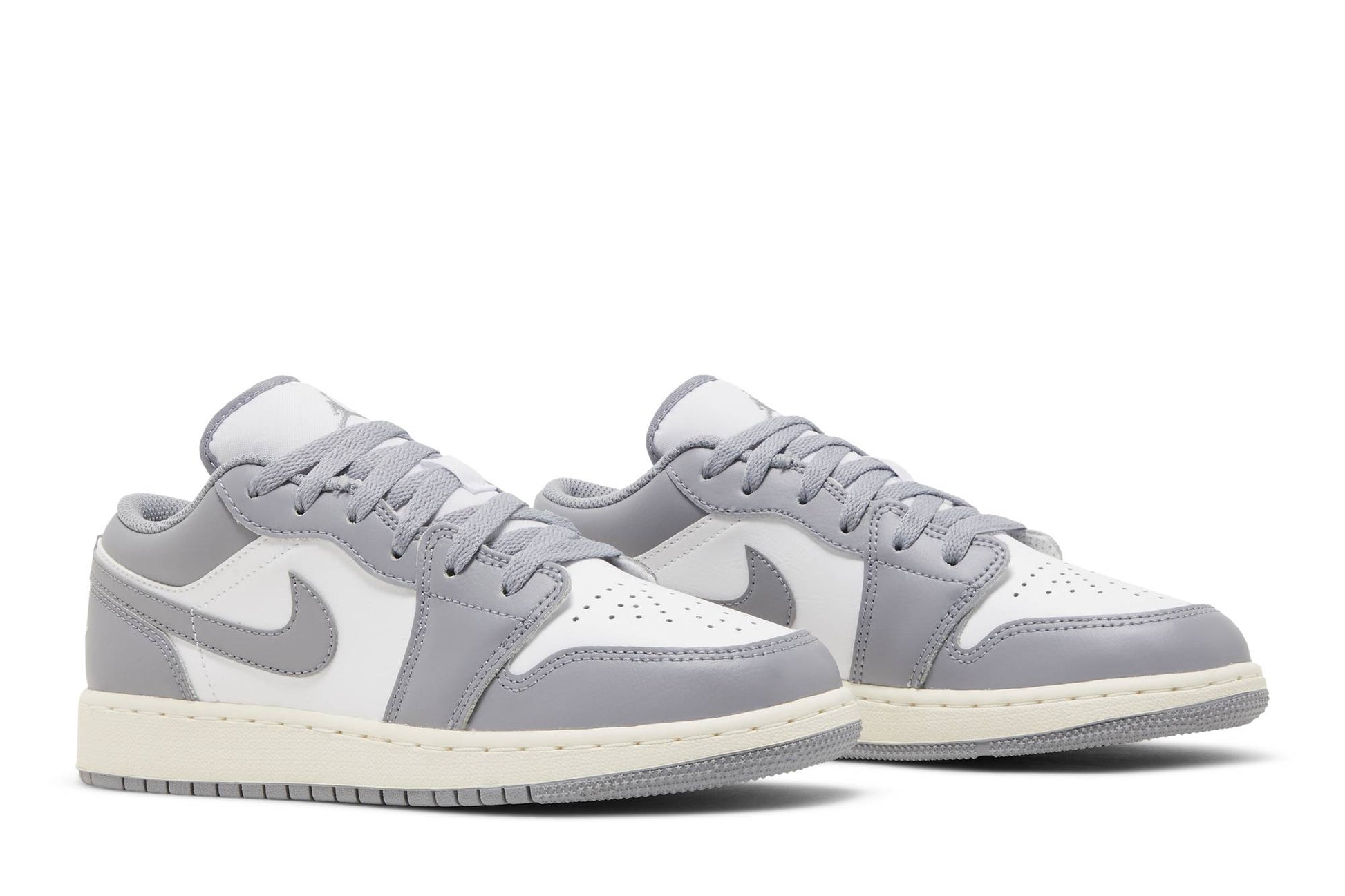 ( Grade School ) Air Jordan 1 Low ‘Vintage Grey’ 553560-053