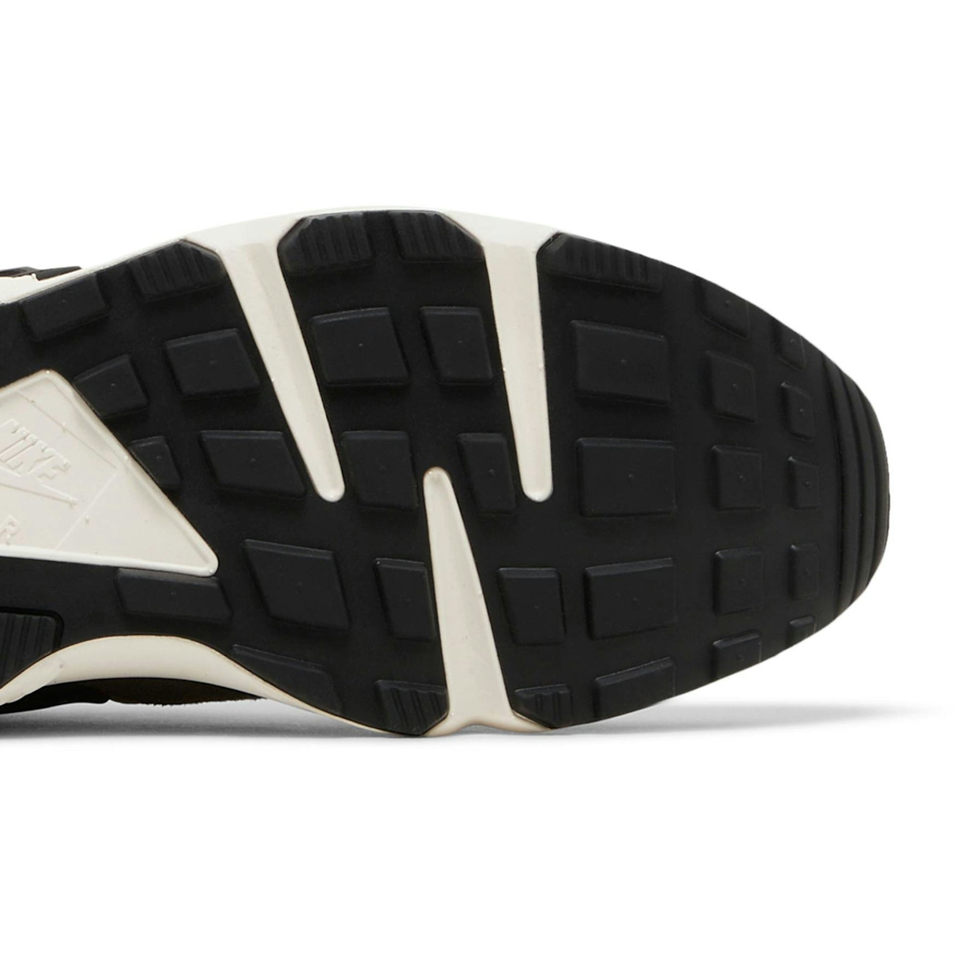 Nike Air Huarache Runner ‘Black Medium Ash’ DZ3306-003