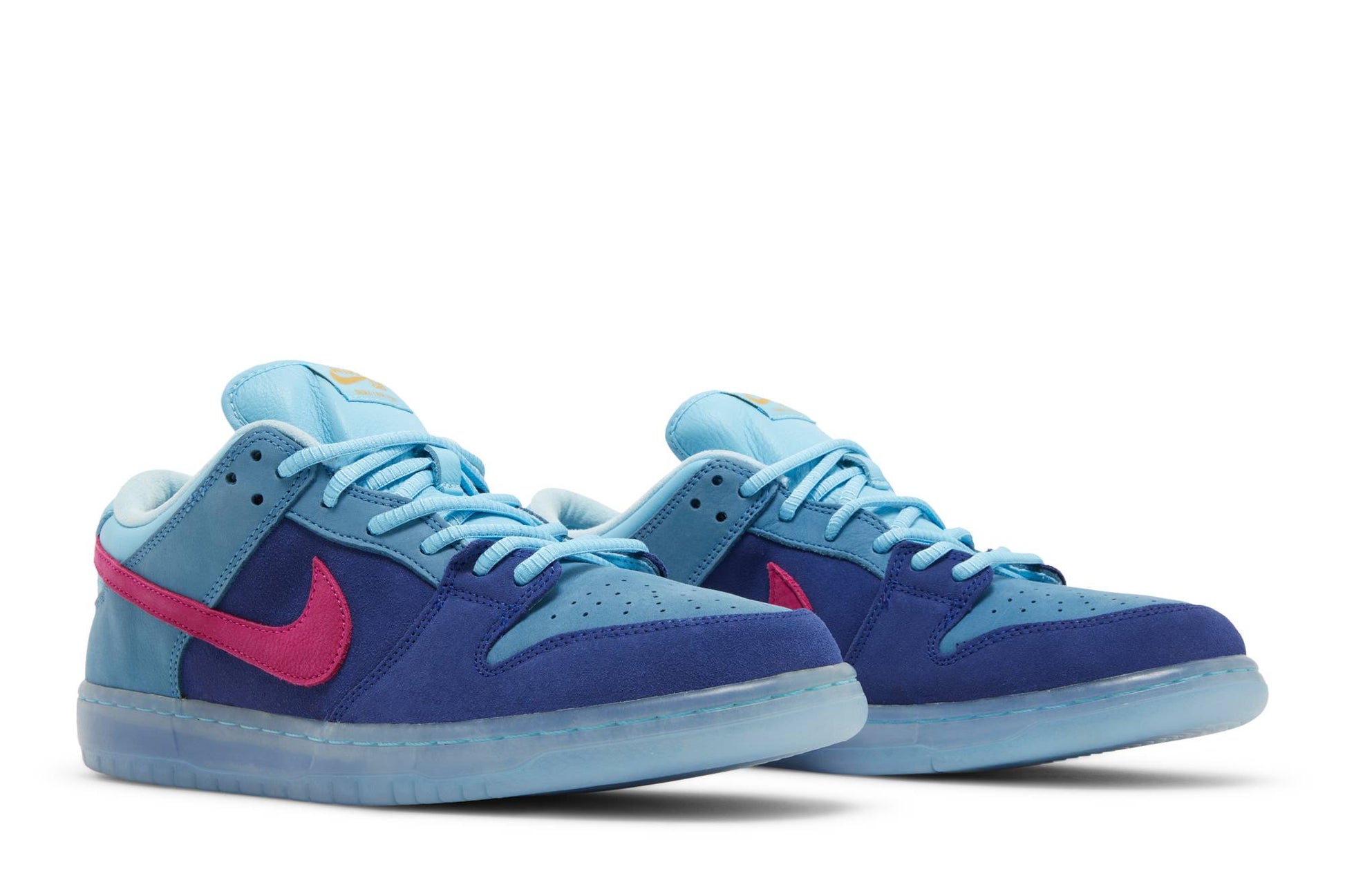 Run The Jewels X Nike SB Dunk Low ‘4/20’ DO9404-400