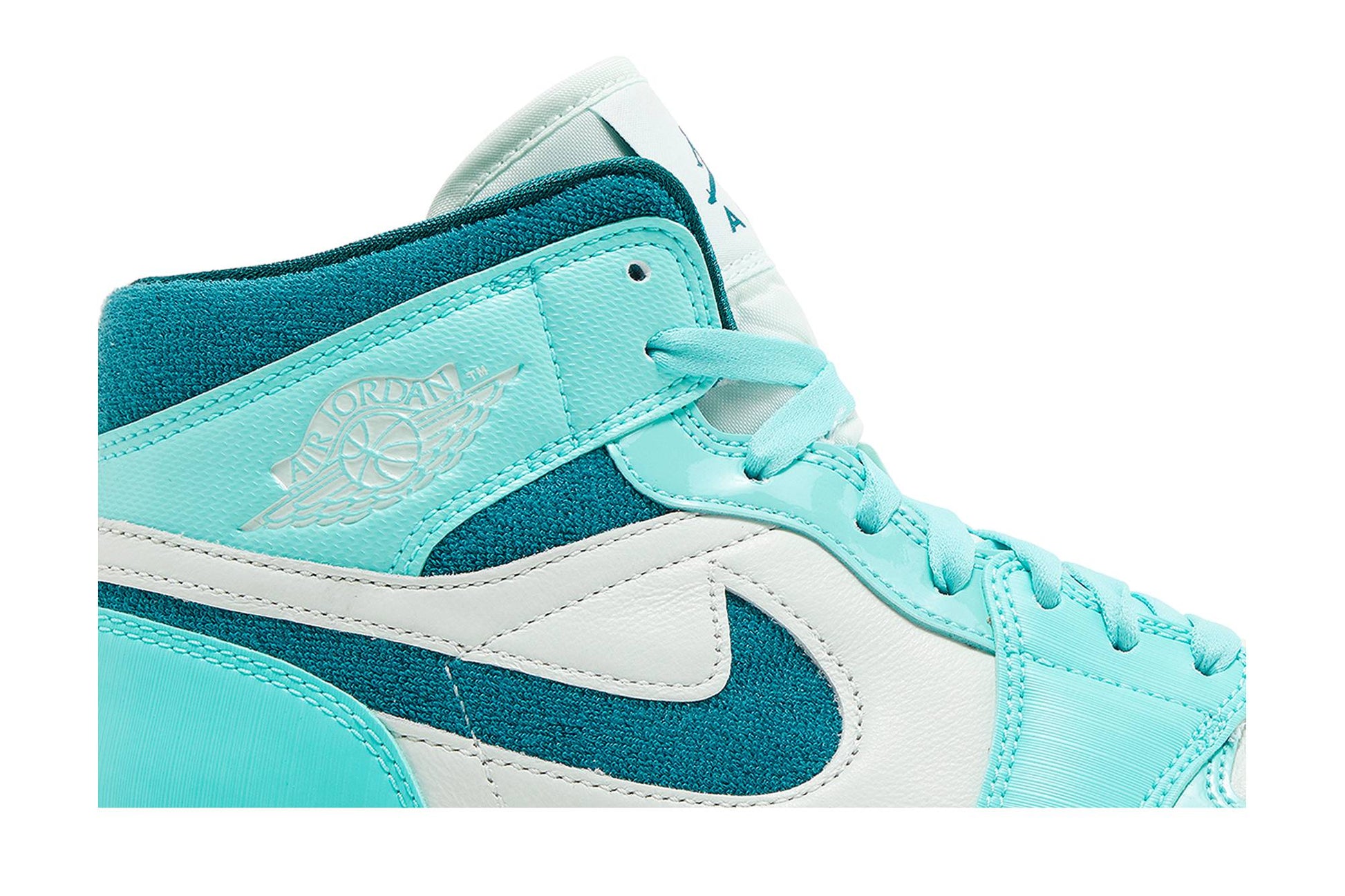 ( Women ) Air Jordan 1 Mid ‘Bleached Turquoise’ DZ3745-300
