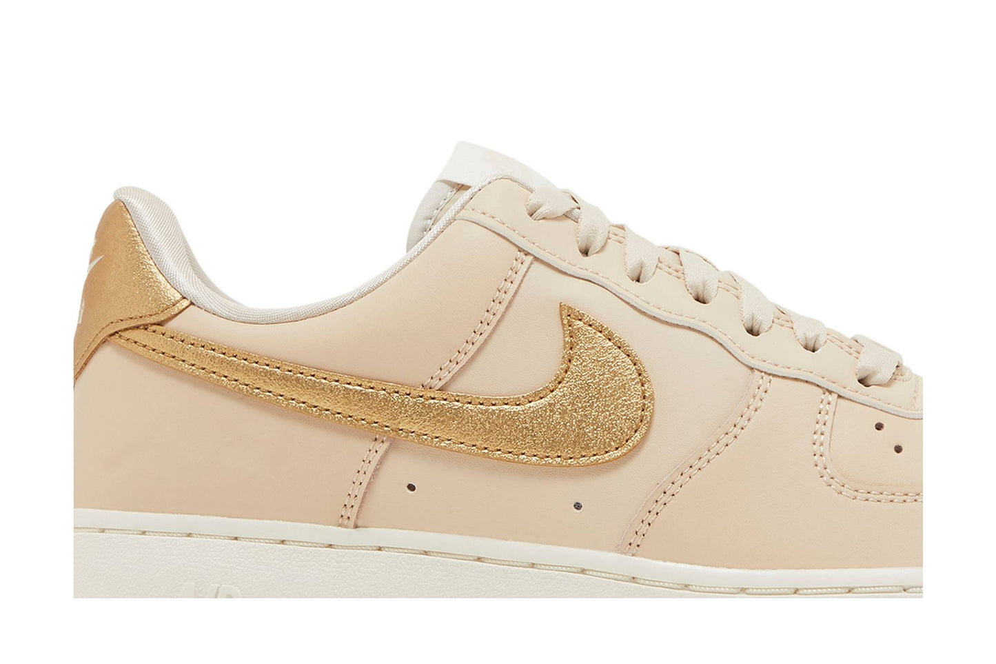 ( Women ) Nike Air Force 1 ’07 Essential ‘Sanddrift Gold’ DQ7569-102