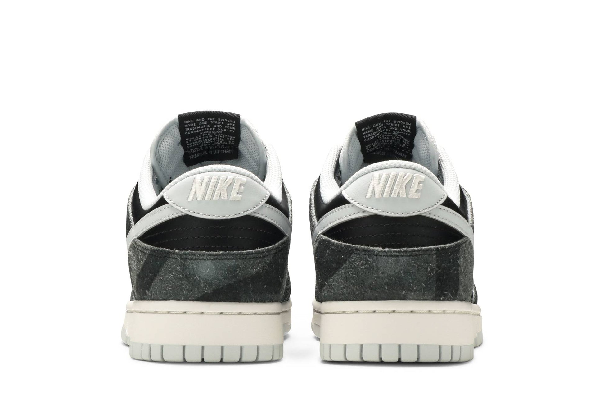 Nike Dunk Low Premium ‘Animal Pack – Zebra’ DH7913-001