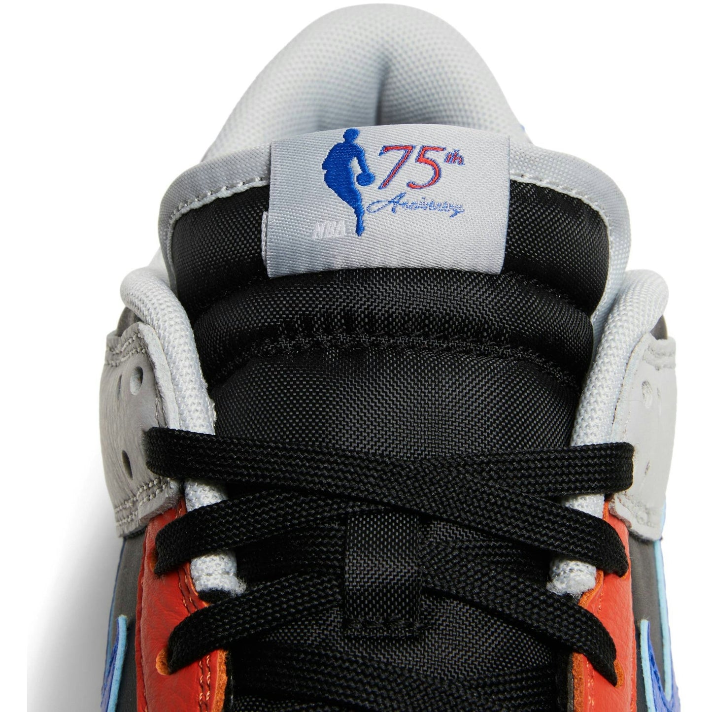 NBA X Nike Dunk Low EMB ’75th Anniversary Knicks’ DD3363-002
