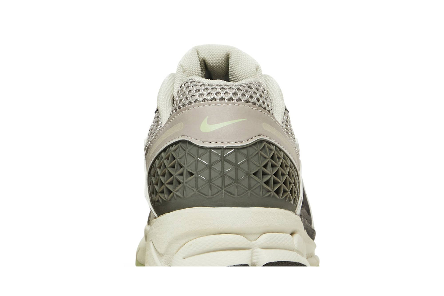 ( Women ) Nike Zoom Vomero 5 ‘Cobblestone And Flat Pewter’ FB8825-001