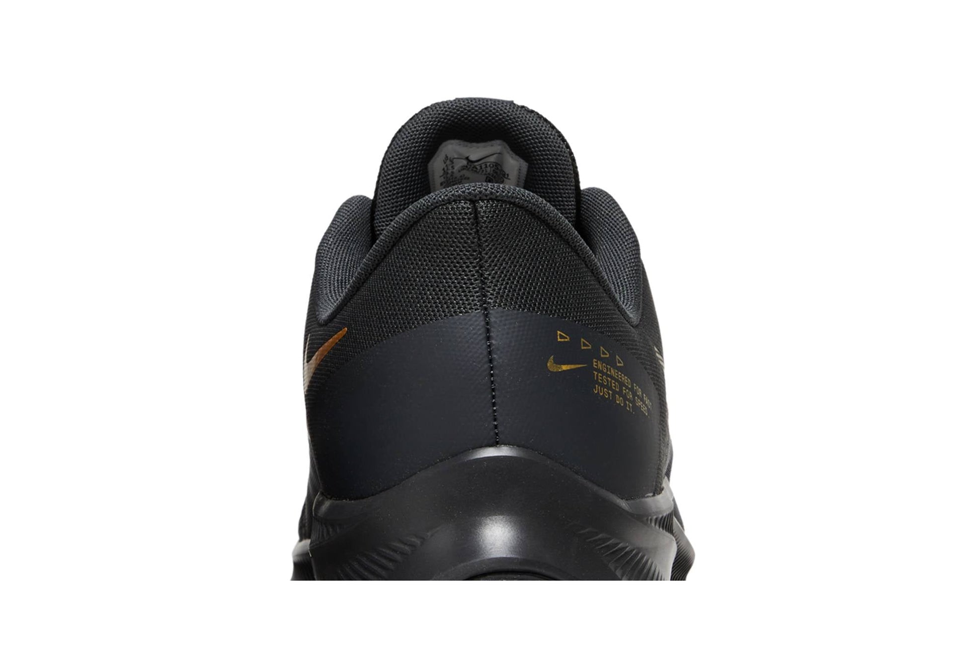 Nike Quest 4 ‘Black Metallic Gold’ DA1105-010
