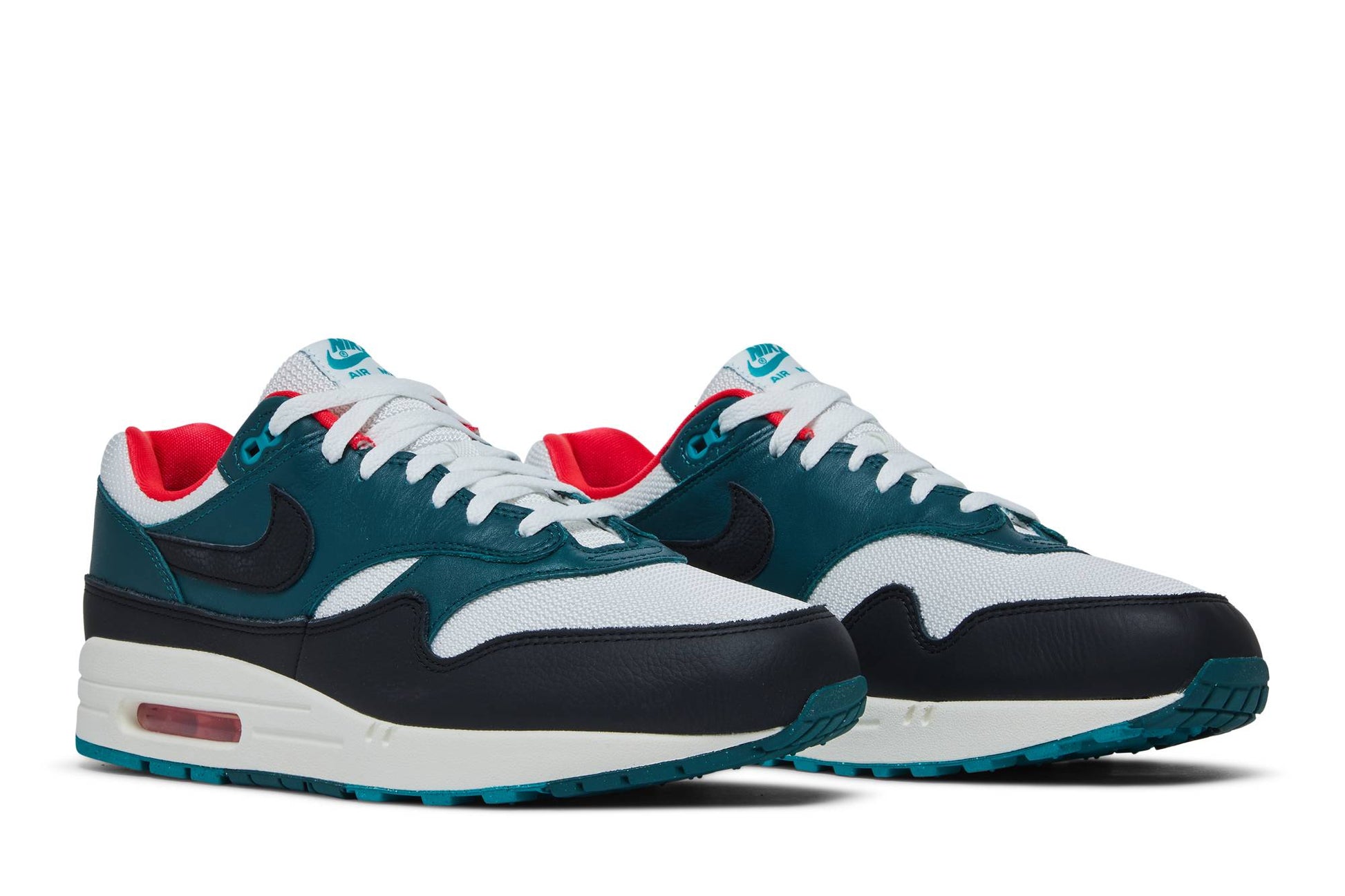 LeBron X Nike Air Max 1 ‘Liverpool’ FB8914-100