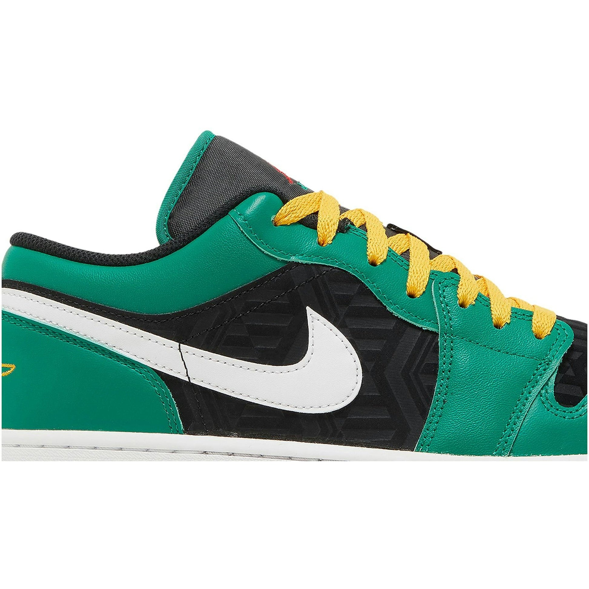 Air Jordan 1 Low SE ‘Christmas’ DQ8422-300