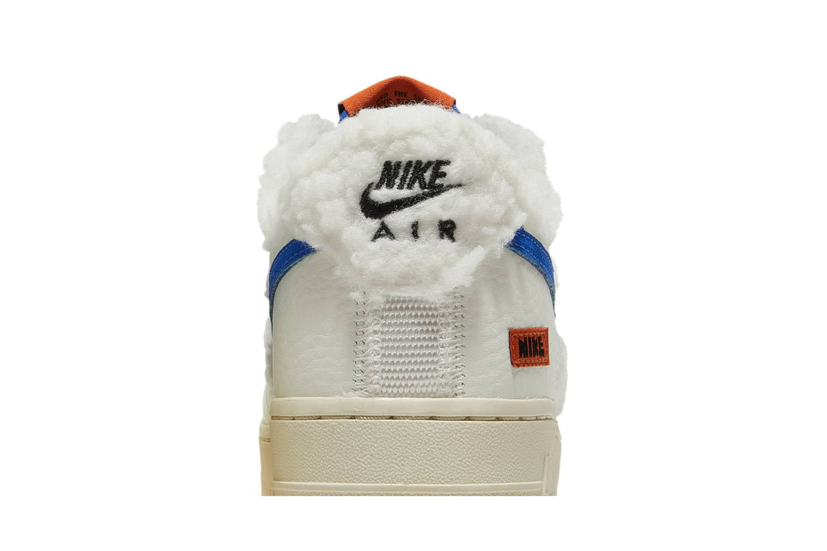 ( Women ) Nike Air Force 1 07 Sherpa Fleece DO6680-100