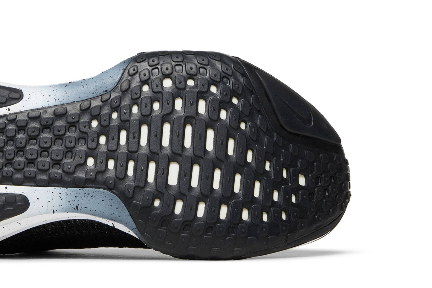 Nike ZoomX Invincible Run Flyknit 3 ‘Oreo’ DR2615-002