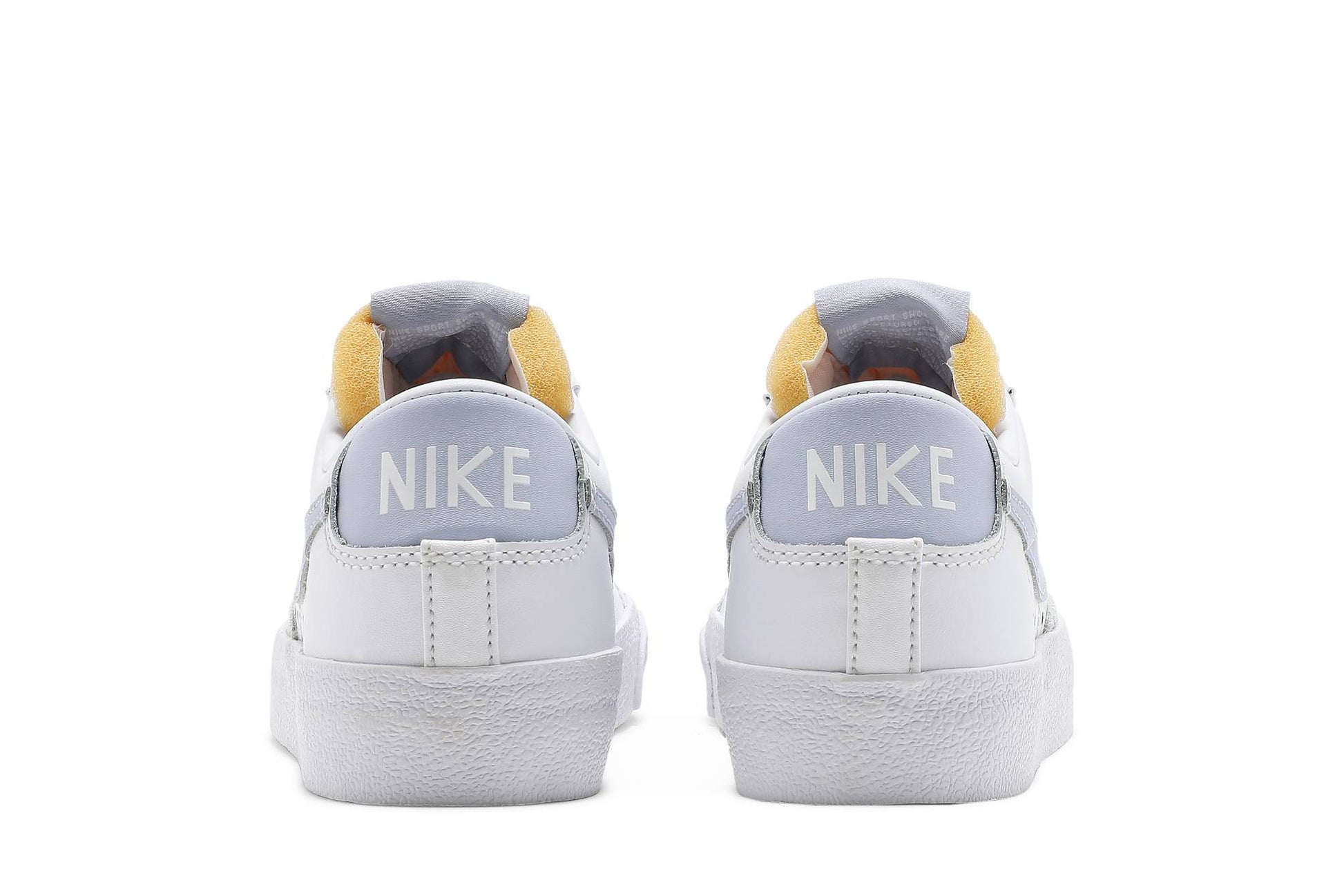 ( Women ) Nike Blazer Low ’77 ‘White Ghost’ DC4769-103
