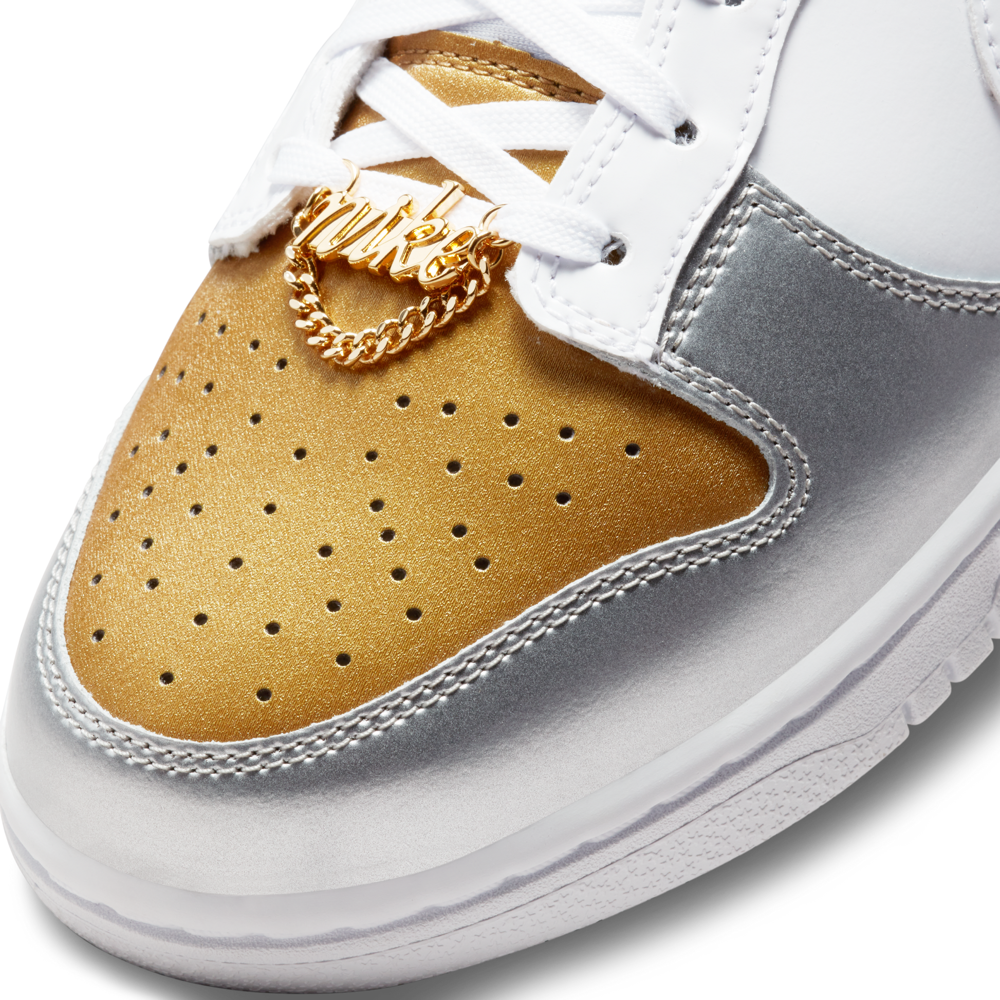 ( Women ) Nike Dunk Low SE ‘White Metallic Gold Silver’ DH4403-700