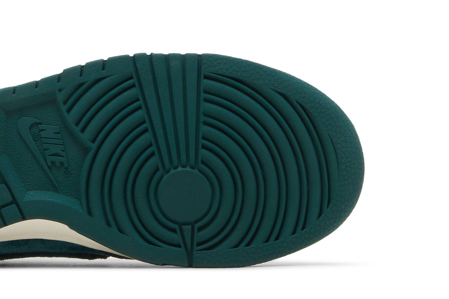( Women ) Nike Dunk Low ‘Green Velvet’ DZ5224-300