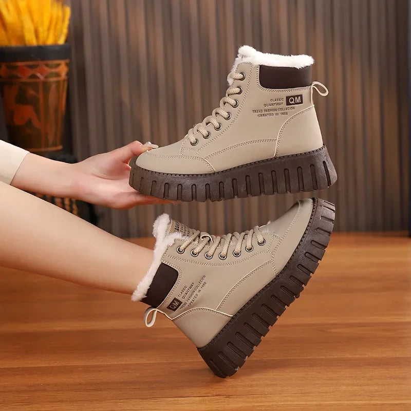 Blotcha Women's Fleece-Lined Snow Boots Lace-Up Platform Winter Ankle Shoes