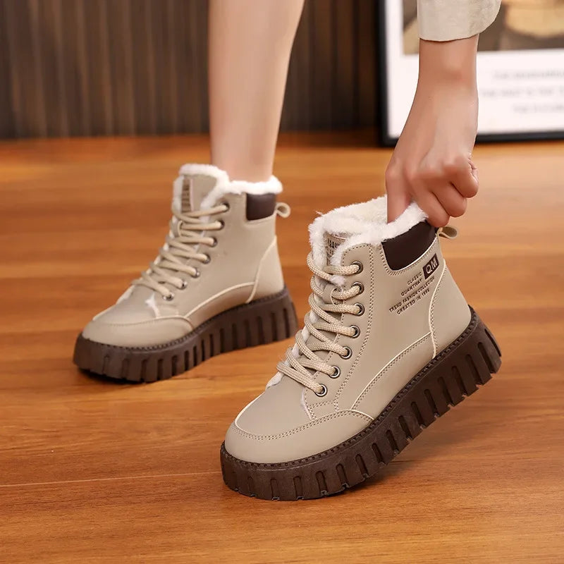 Blotcha Women's Fleece-Lined Snow Boots Lace-Up Platform Winter Ankle Shoes