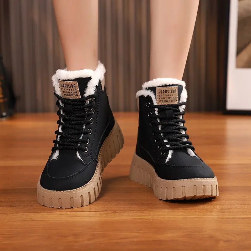 Blotcha Women's Fleece-Lined Snow Boots Lace-Up Platform Winter Ankle Shoes
