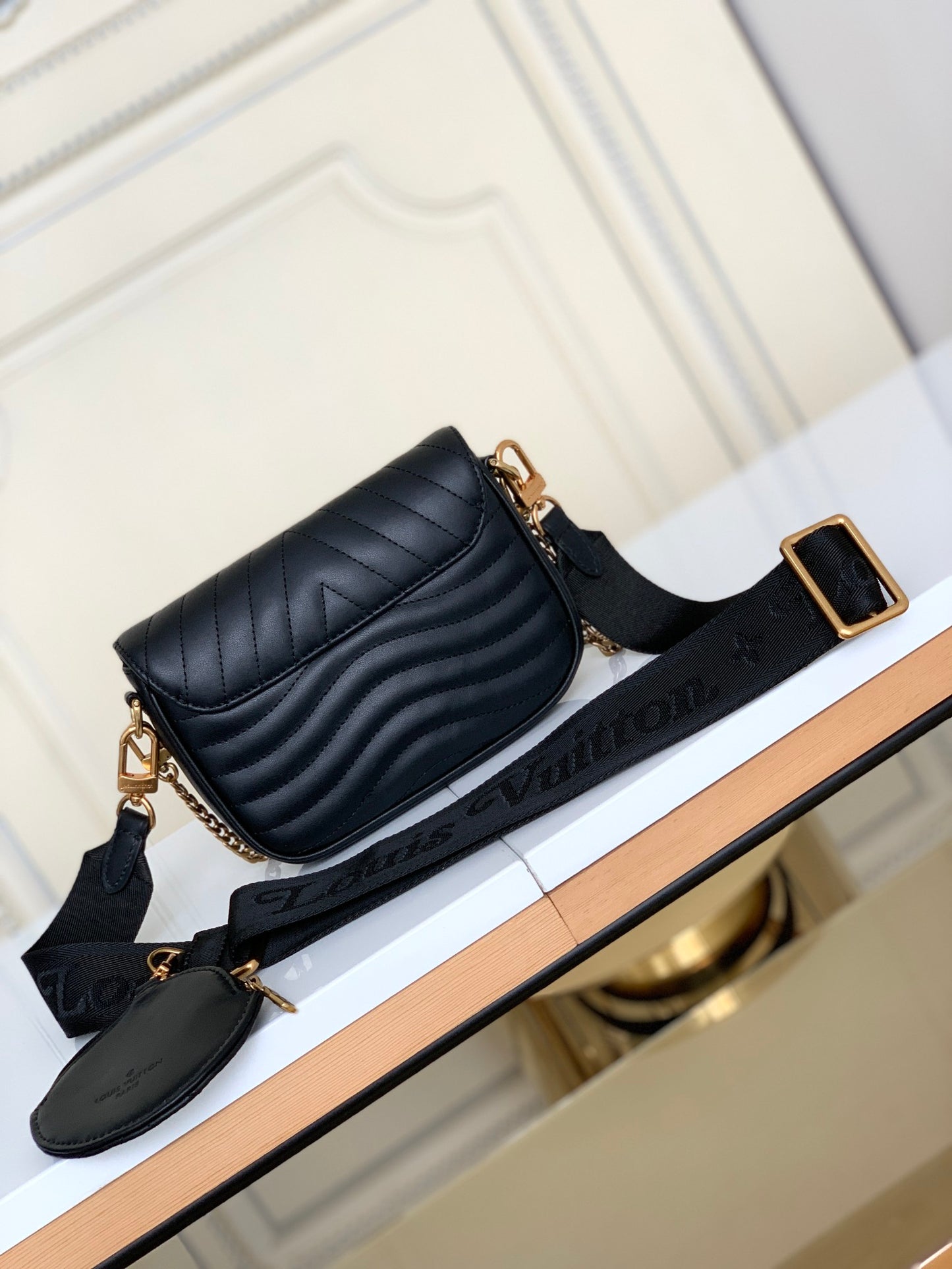 Louis Vuitton Black Quilted Chevron Crossbody Bag with Detachable Coin Pouch