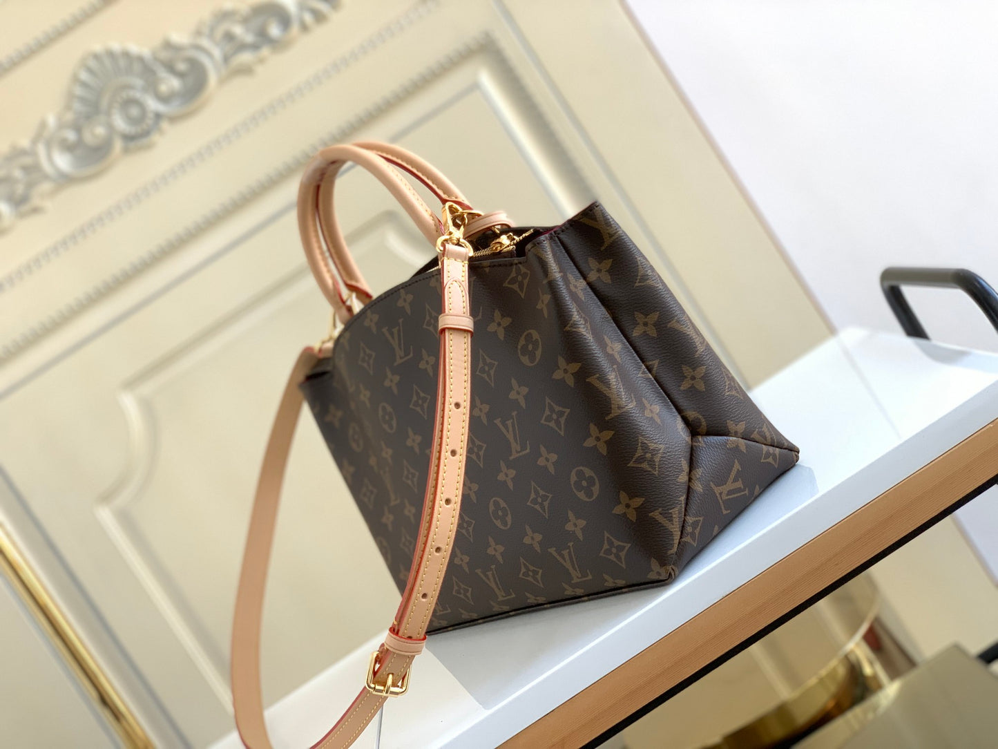 Louis Vuitton Montaigne BB Monogram Canvas Handbag - Brown
