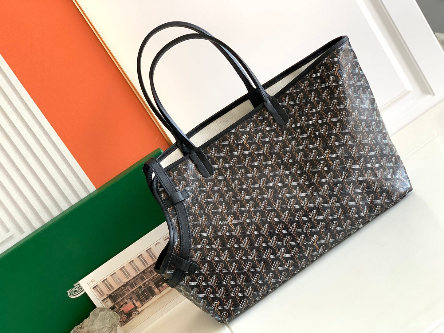 Gogy Classic Chevron Print Canvas Tote Bag with Leather Straps