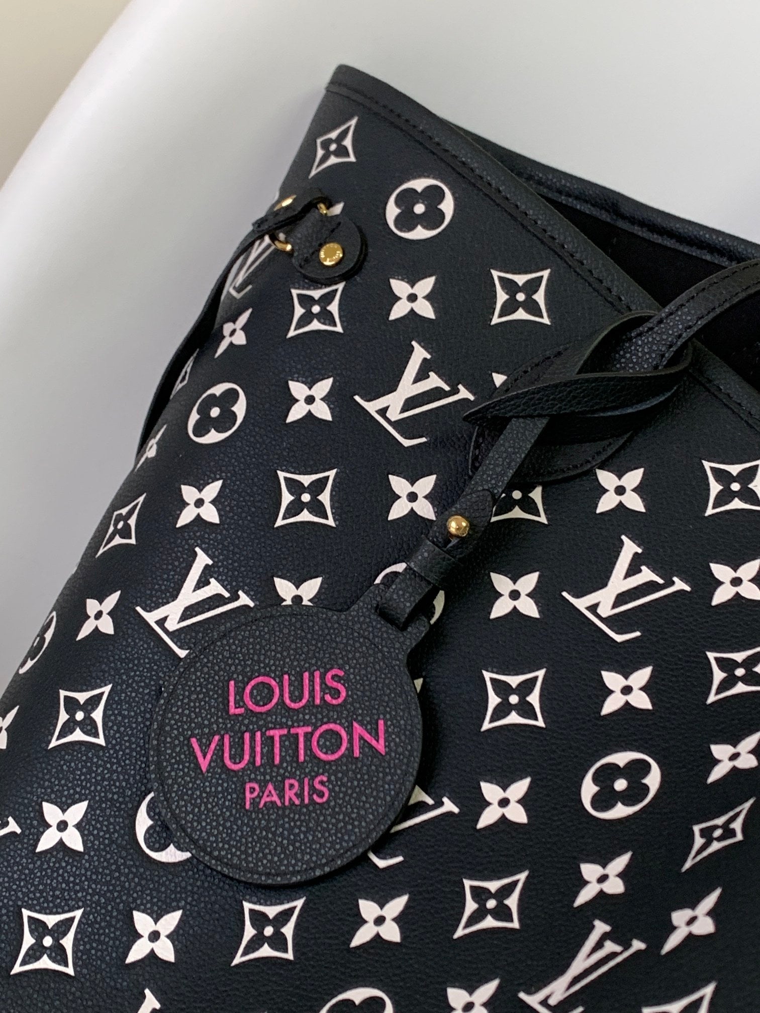 Louis Vuitton Black and White Monogram Print Leather Tote Bag Classic Shoulder Purse